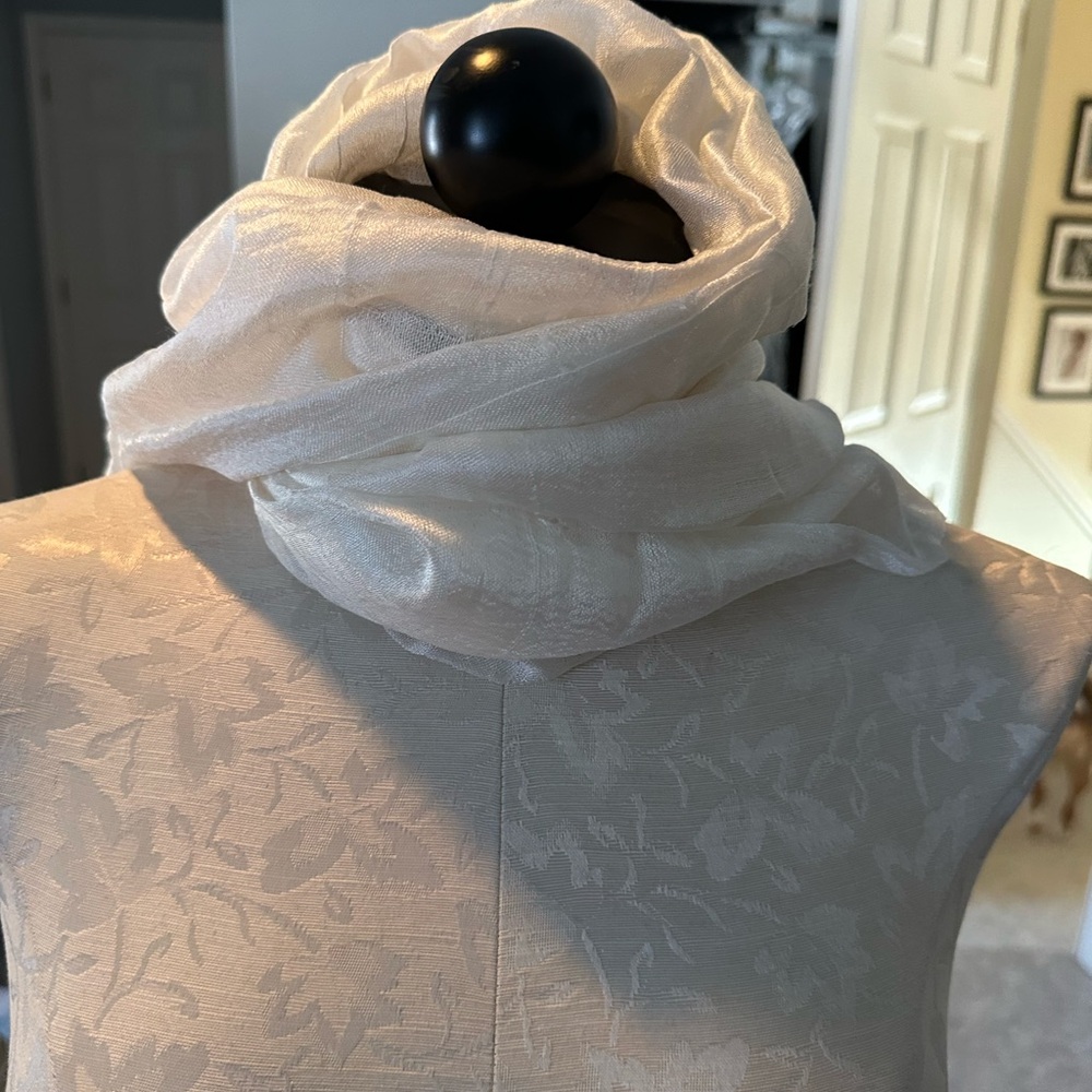 Chic Ivory Scarf